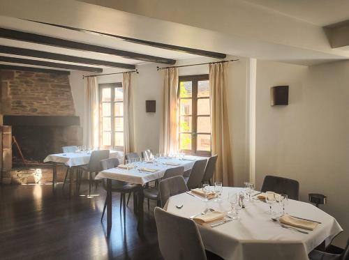 Auberge Saint Jacques - carbon neutral hotel in Saint-Alban-Sur-Limagnole