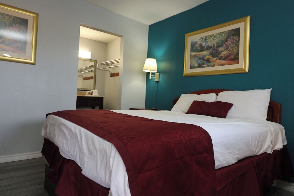 Americas Best Value Inn Abilene - photo 8
