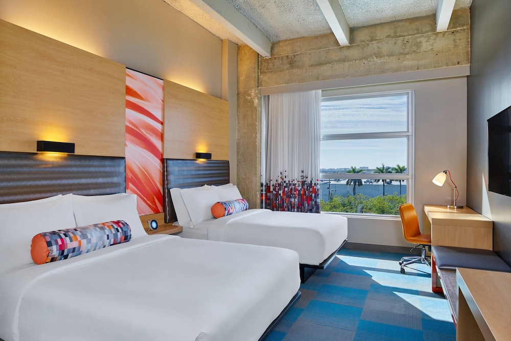 Aloft Miami Airport - photo 6