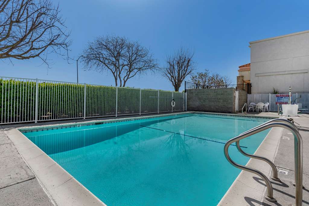 Best Western Luxury Inn - photo 2