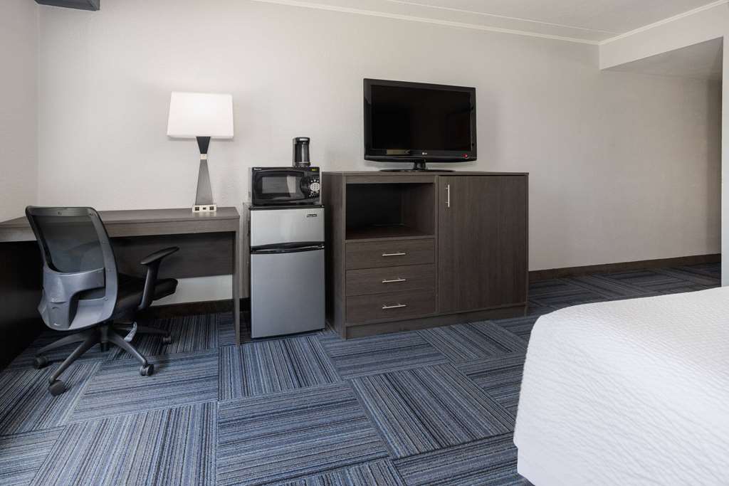 Baymont by Wyndham Appleton - photo 17