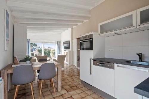 De Blenck 14 met uitzicht Park De Blenck Callantsoog aan Zee in Callantsoog, Netherlands