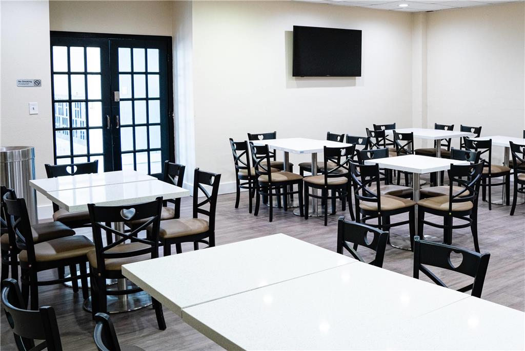 Baymont by Wyndham Corpus Christi Airport - photo 14