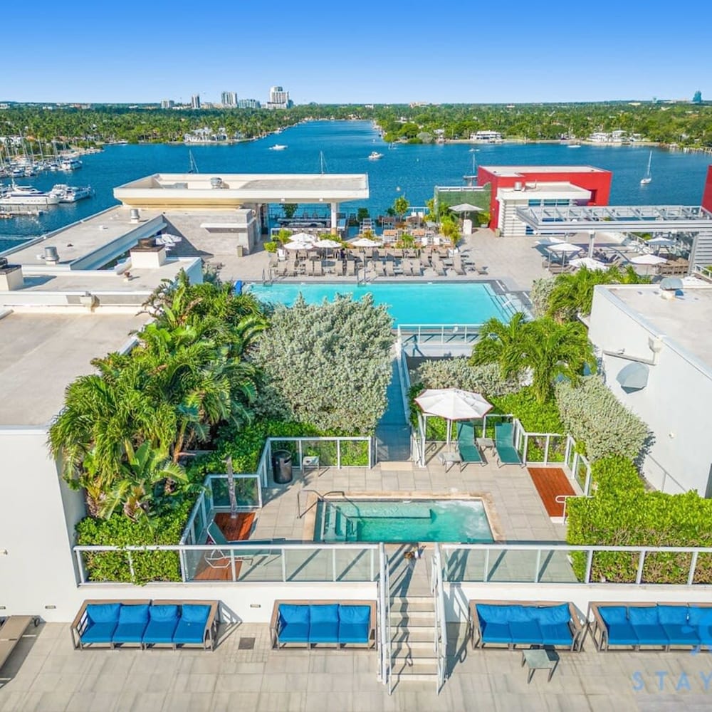 Perfect Relax Hollywood Beach Amazing Pool — 4-Star Luxury Hotel in Hollywood, United States