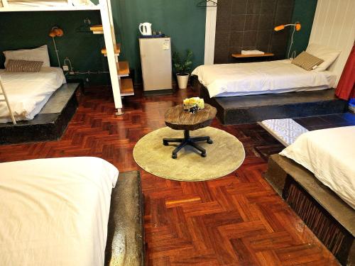 Ddm House