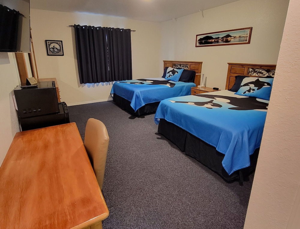 Eagle Bay Inn - photo 11