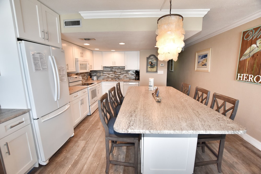 0309 Waters Edge Resort 1 Bedroom Condo by RedAwning - photo 29