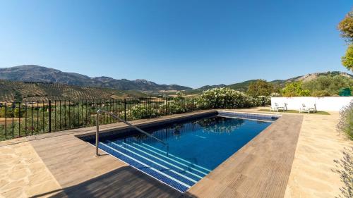La Colina Villanueva del Rosario by Ruralidays — hotel in Villanueva Del Rosario