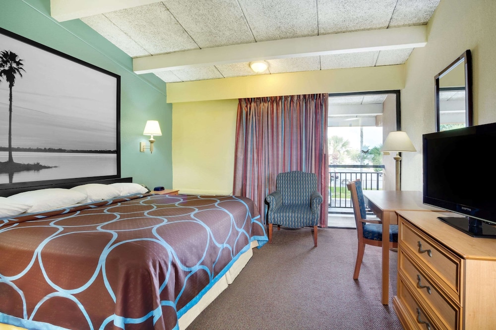 Super 8 by Wyndham St. Augustine - photo 7