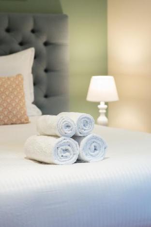 Escale de Giulia — 4-Star Luxury Hotel in Beaune, France