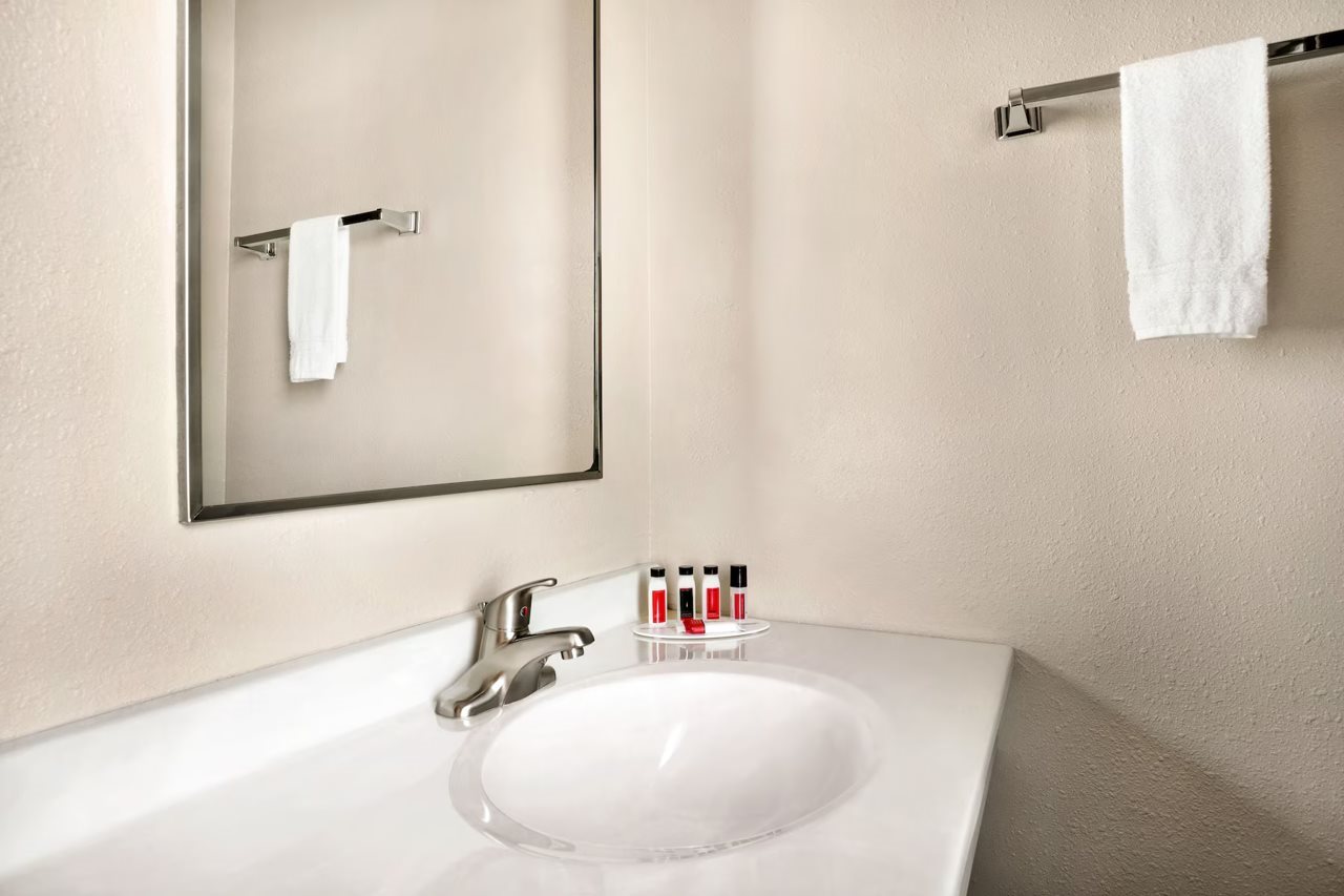 Travelodge by Wyndham Edgemont - photo 37