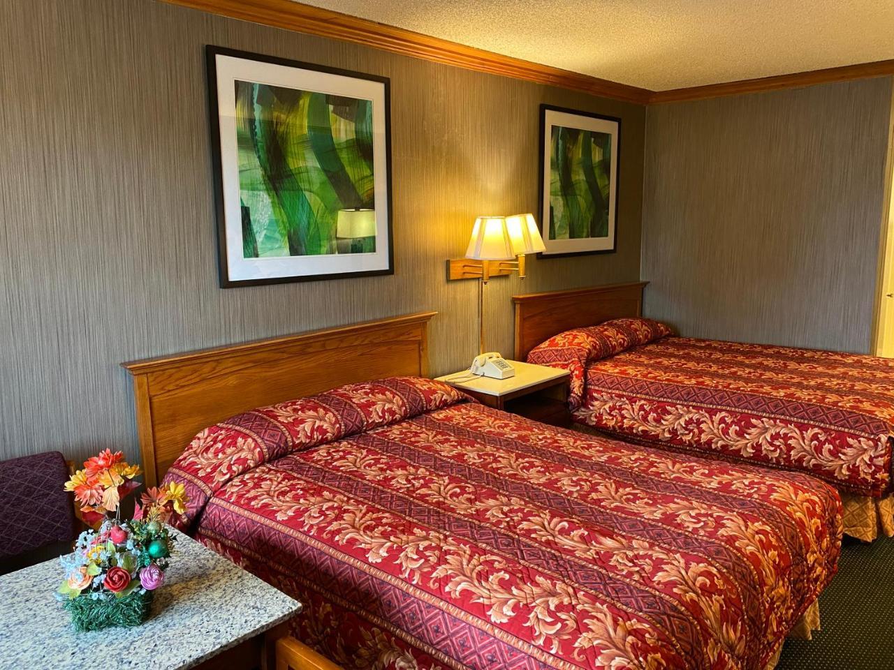 New Century Inn - photo 9