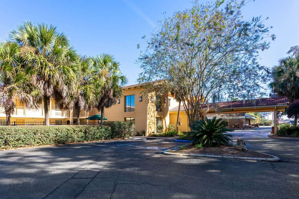 La Quinta Inn by Wyndham Tallahassee North - photo 5