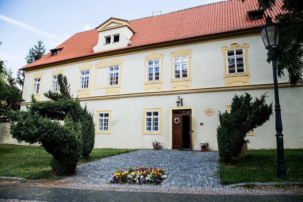 Loreta Hotel - carbon neutral hotel in Prague
