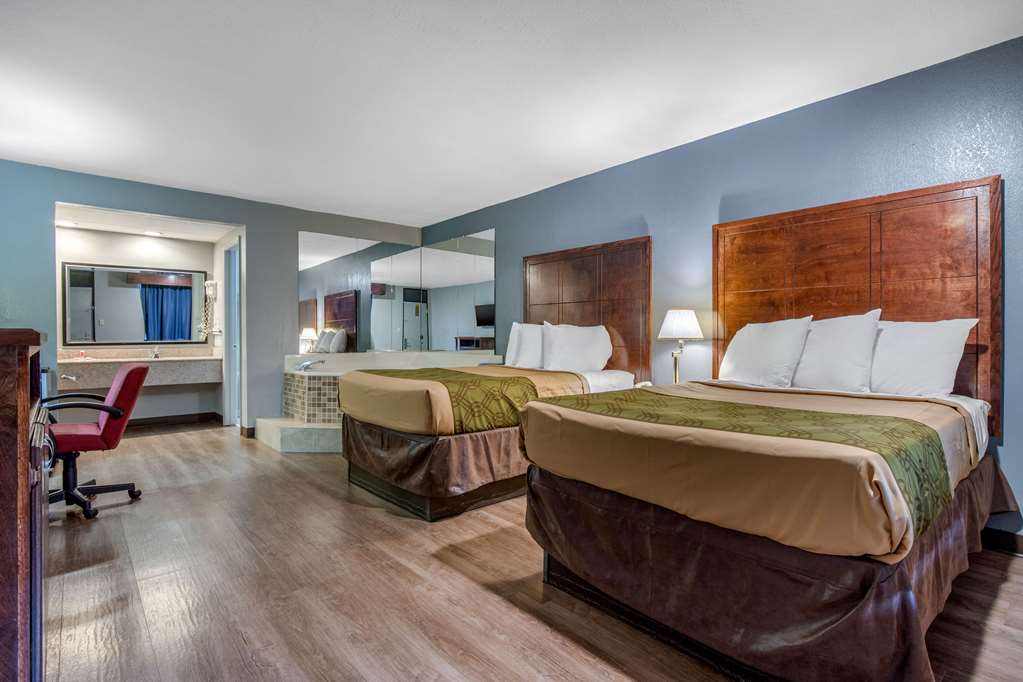 Econo Lodge Aiken Central - photo 11