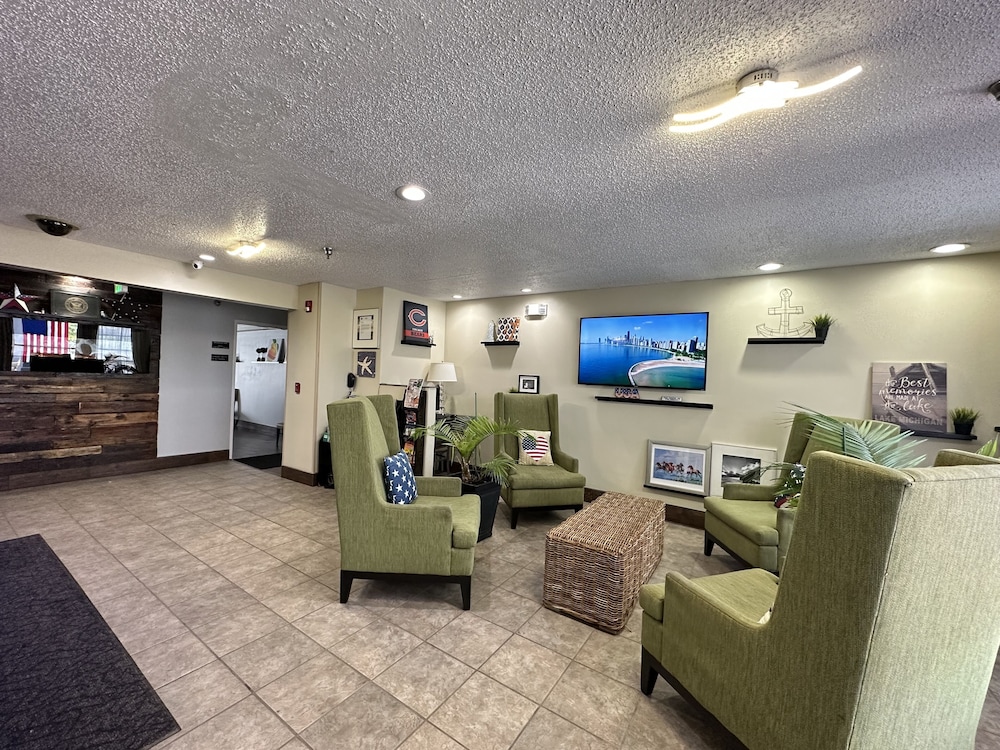 Days Inn by Wyndham Great Lakes Naval Base - photo 2