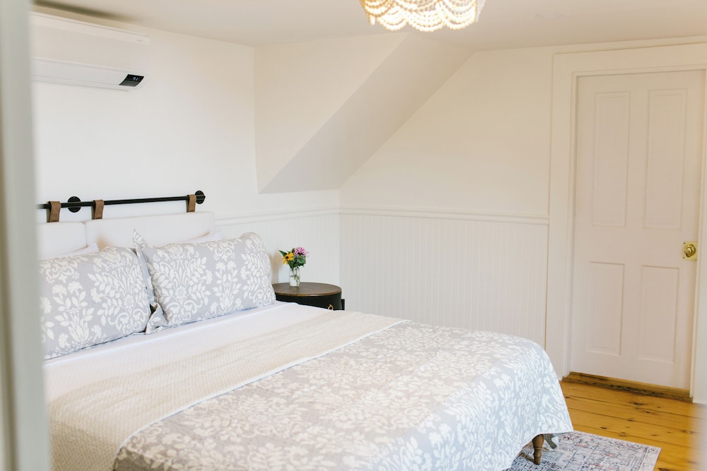 Greenleaf Inn - photo 28