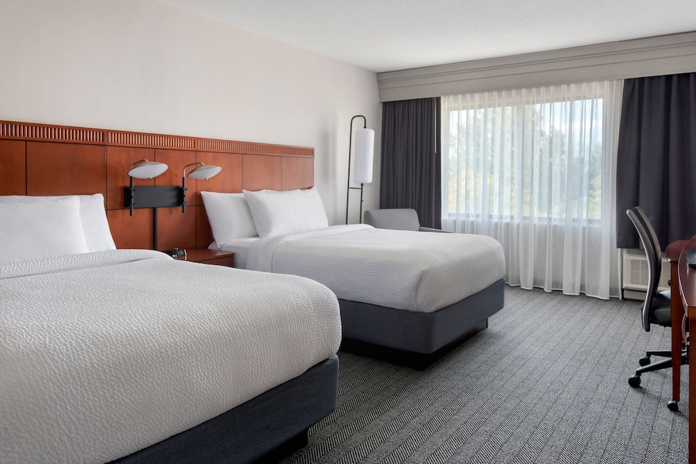Courtyard by Marriott Philadelphia Plymouth Meeting - photo 8