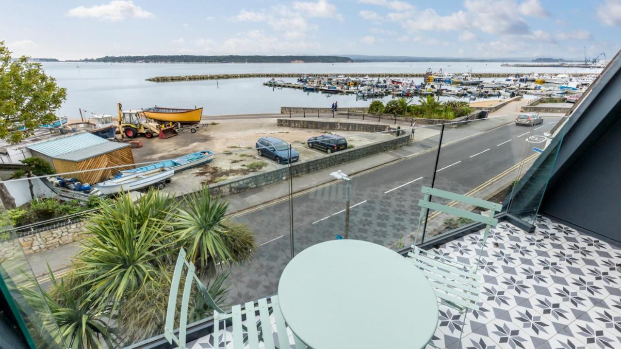 Candle Island View Superb Harbour Views from Three Floors in Poole, United Kingdom