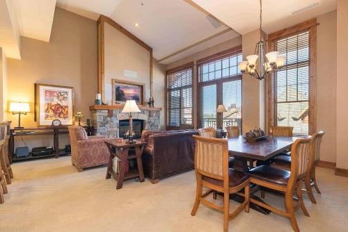 Big Horn Lodge 511 by East West Hospitality — 4-Star Luxury Hotel in Truckee, United States
