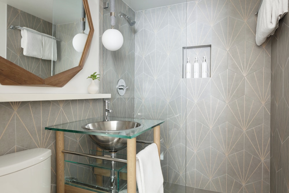 Kimpton Surfcomber Hotel by IHG - photo 27