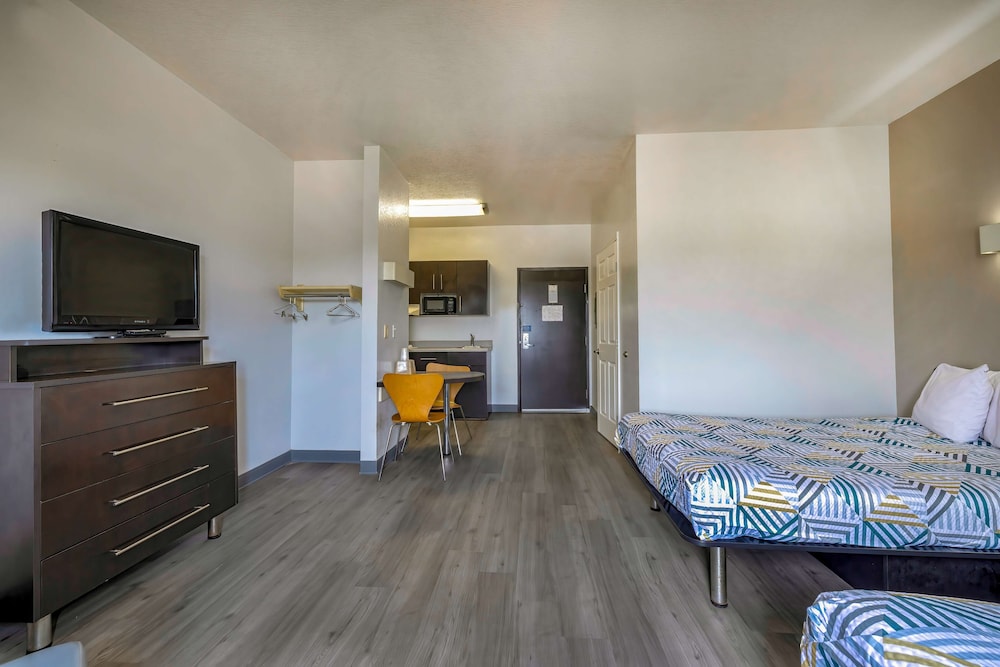 Motel 6 Cedar Park TX - photo 7
