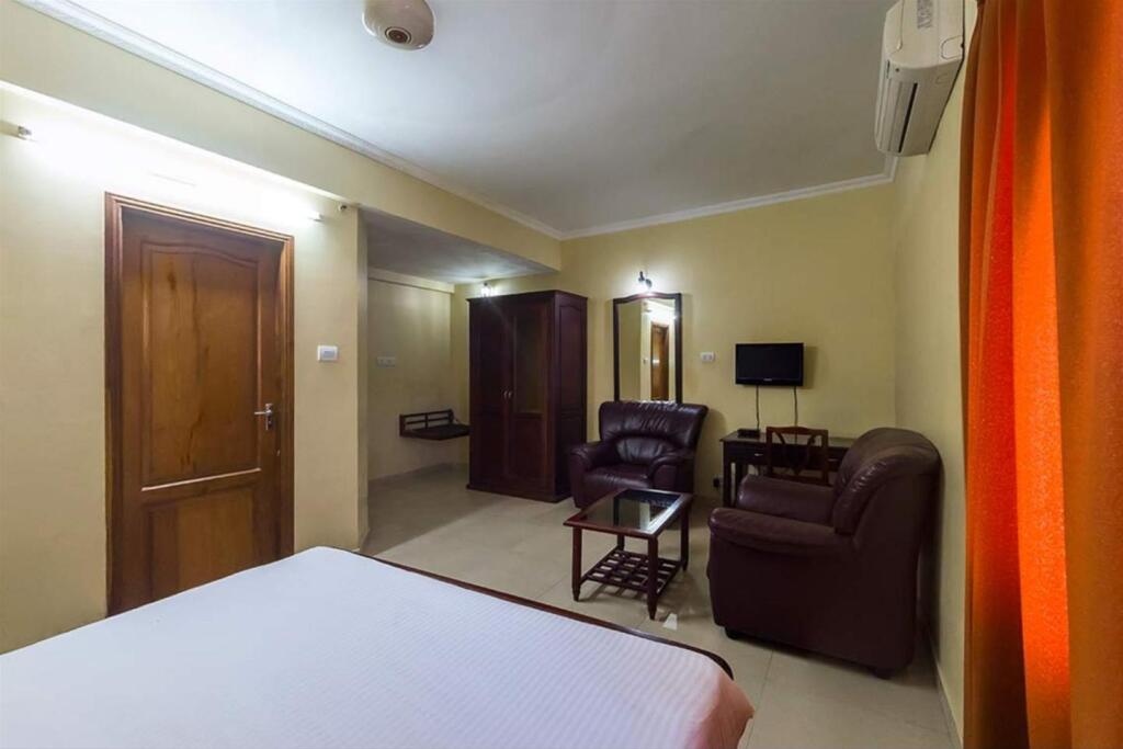 Hotel Teekay Palace in Thiruvananthapuram, India