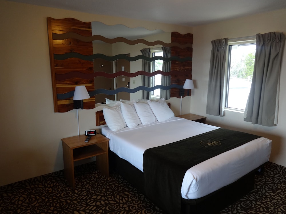 Alpine Lodge & Resort Burkesville - photo 9