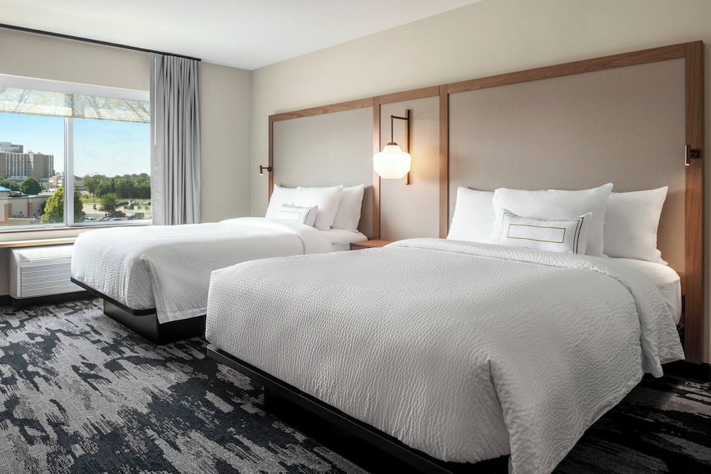 Fairfield Inn & Suites by Marriott Milwaukee West - photo 11