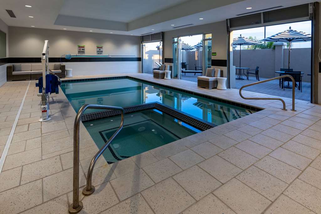 La Quinta Inn & Suites by Wyndham Maricopa Copper Sky - photo 12