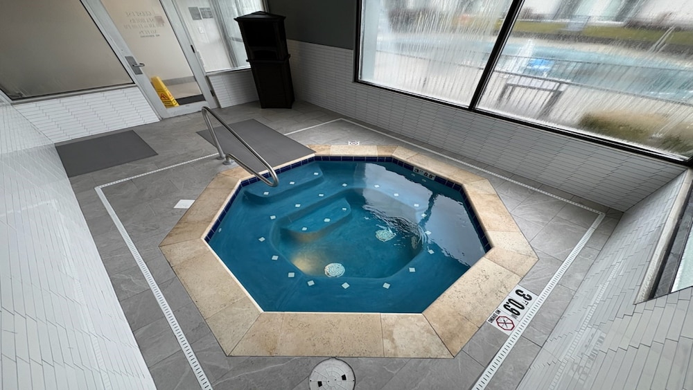 Holiday Inn Ontario by IHG - photo 25