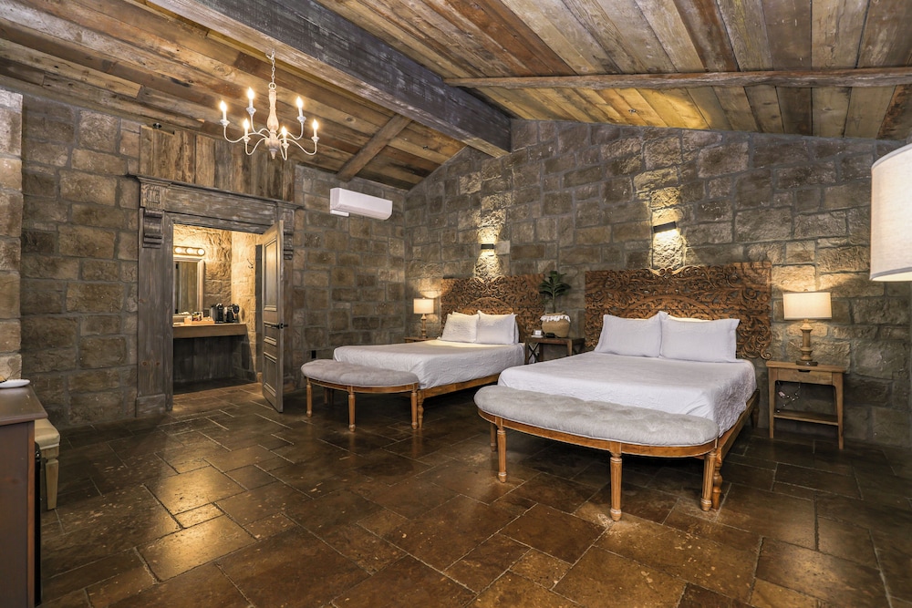 The Inn at Zaca Creek - photo 12