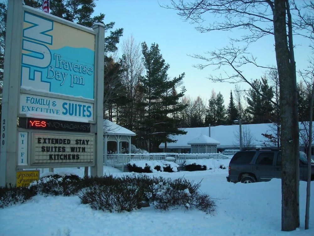 Traverse Bay Inn - photo 32
