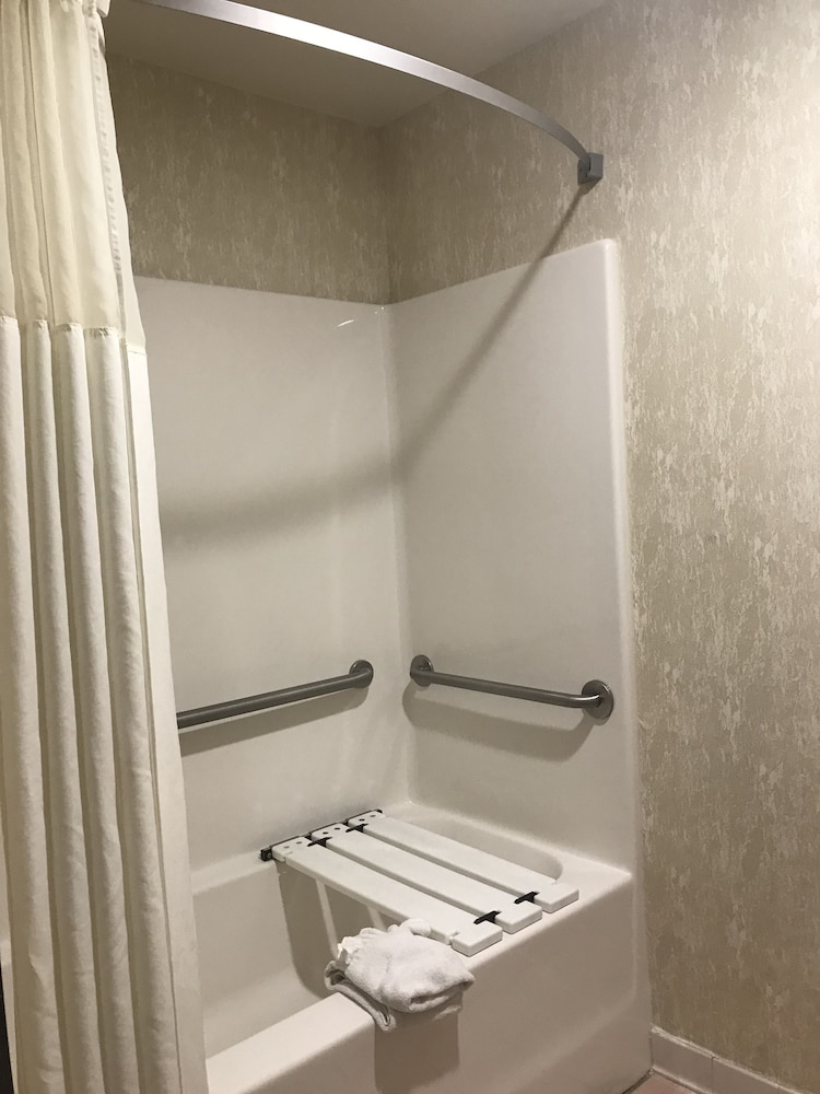 Americas Best Value Inn & Suites St. Louis St. Charles Inn - photo 19