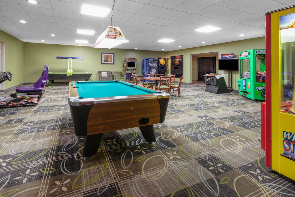 Days Inn by Wyndham Plattsburgh - photo 23