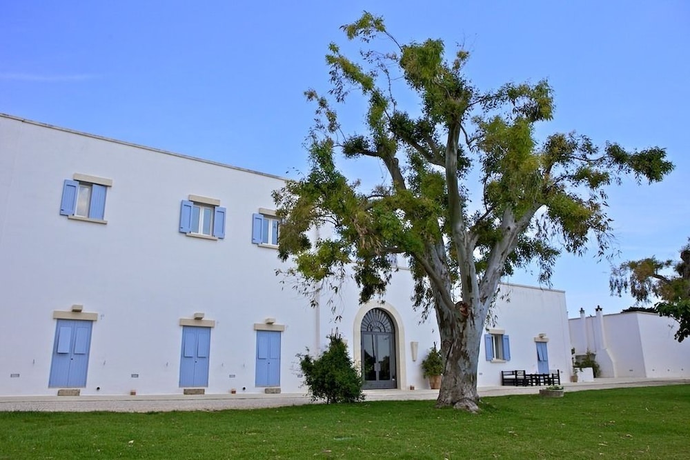 Masseria Montelauro — carbon neutral stay, Otranto