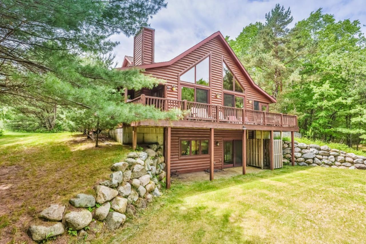 Northwoods Getaway - carbon neutral hotel in Rhinelander