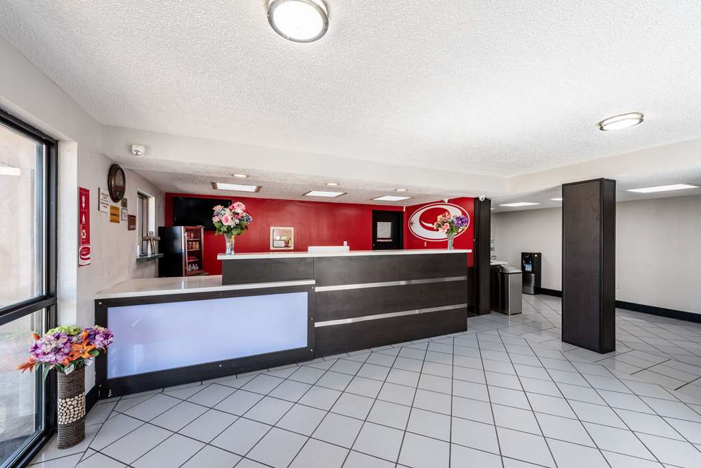 Econo Lodge Vicksburg - photo 4