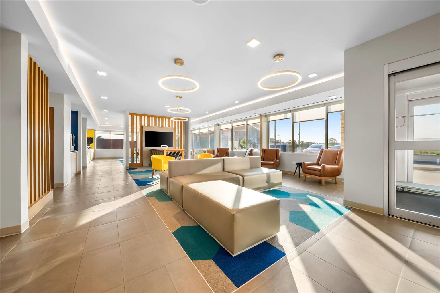 Microtel Inn and Suites by Wyndham Prattville Montgomery - photo 10
