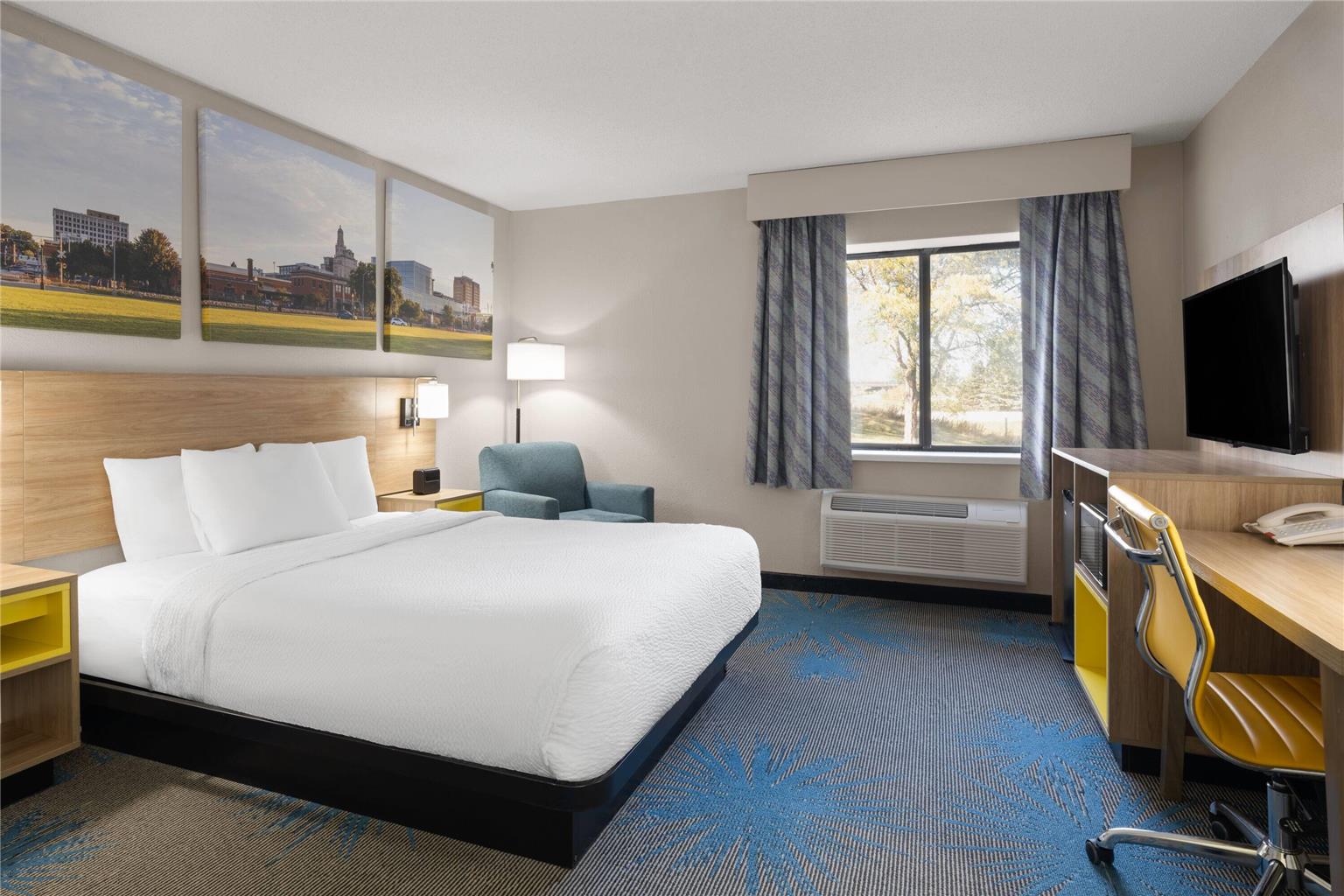 Days Inn By Wyndham Davenport - photo 10