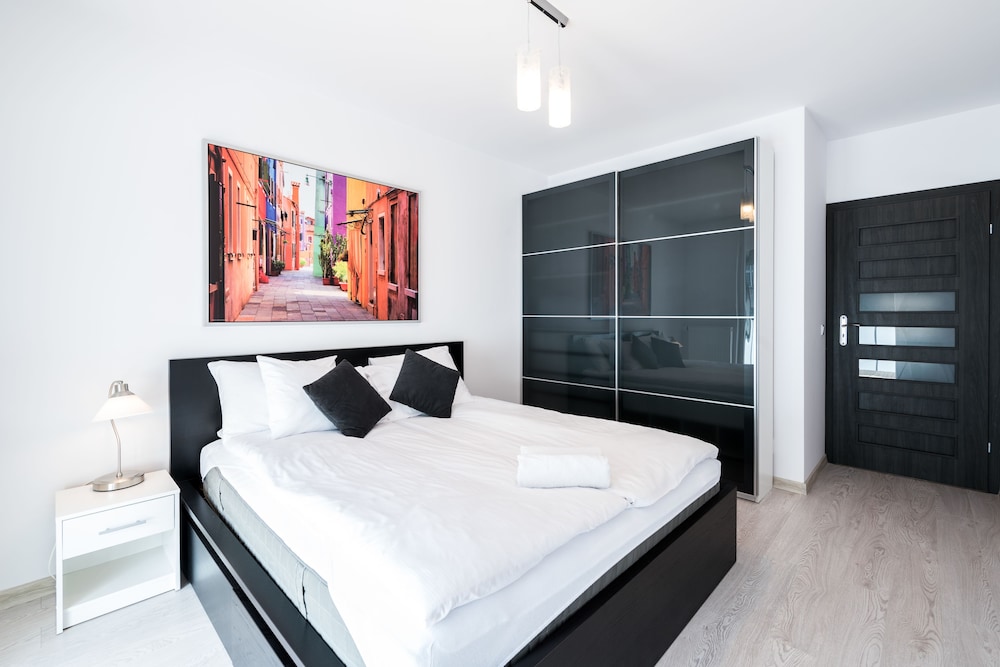 Tower Apartments - carbon neutral hotel in Wroclaw