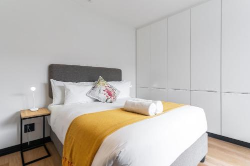 204 Marvol Sea Point 1 Bedroom Apartment Private Balcony