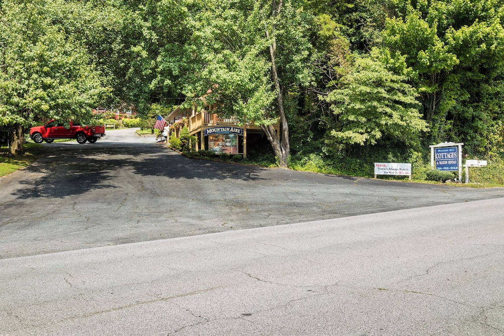 Mountain Aire Cottages & Inn - photo 262