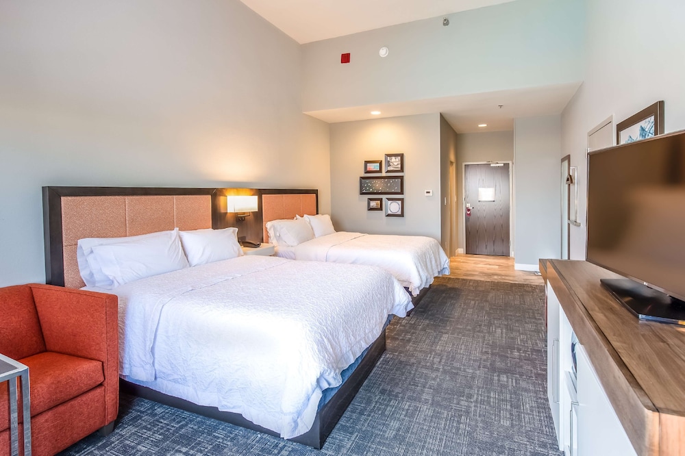 Hampton Inn Pensacola Beach - photo 31