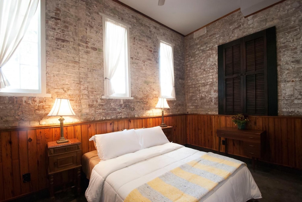 Inn at the Old Jail - photo 19