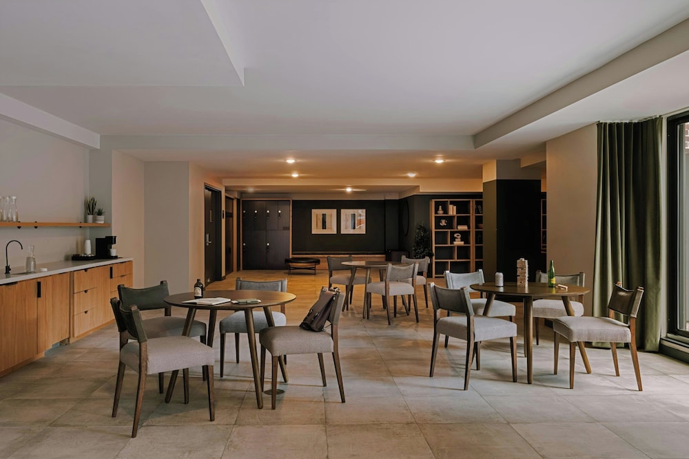 Dutch Hotel Long Island City New York Belvilla District 6 Formerly Sonder - photo 6