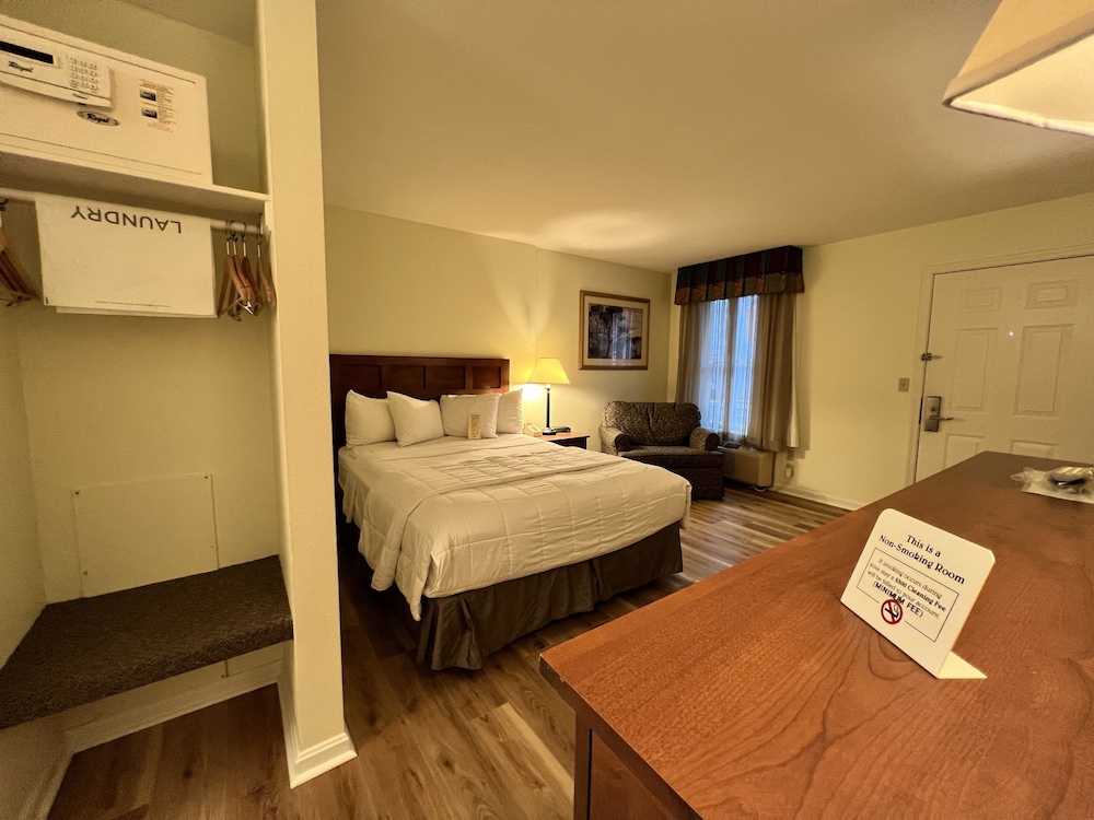 Inn at Cemetery Hill - photo 10
