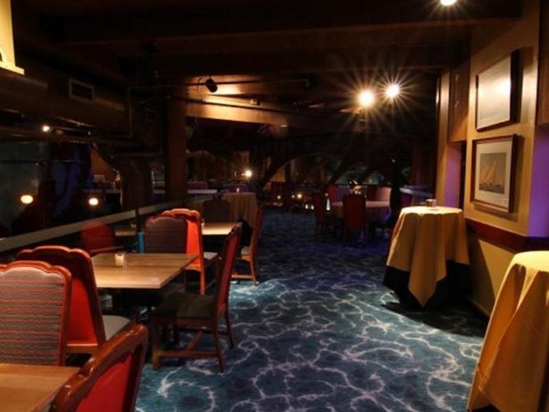 Met Hotel Troy - photo 17