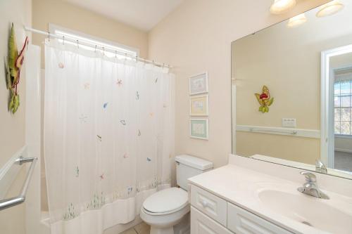 A Bit O'Heaven by Oak Island Accommodations - photo 50