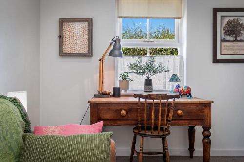 Luxury three bedroom coastal cottage — 4-Star Luxury Hotel in Cardigan, United Kingdom
